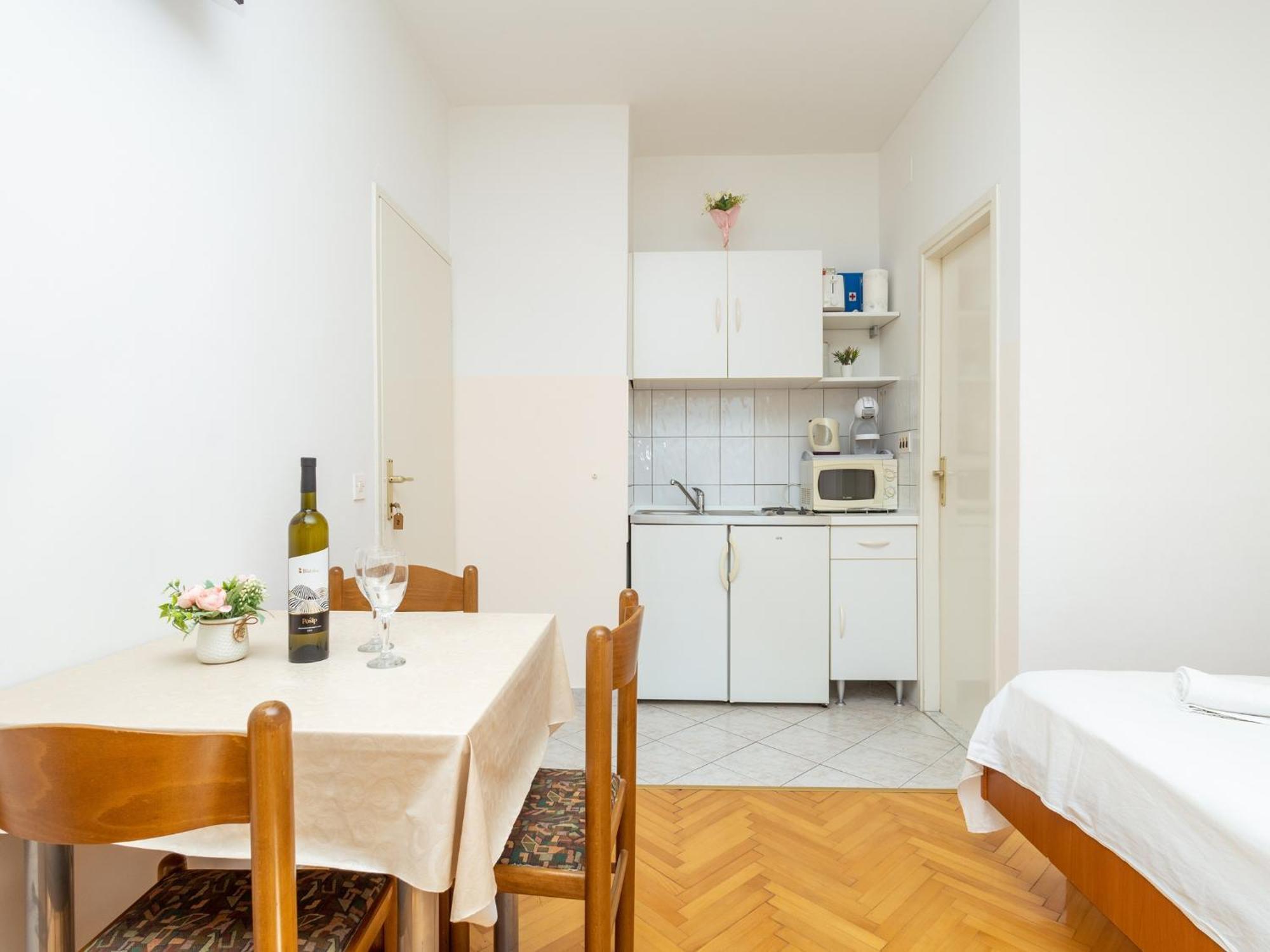 Rosemary Apartments Дуче Экстерьер фото